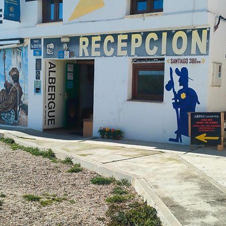 albergue camino real Calzadilla de la Cueza Esterno foto